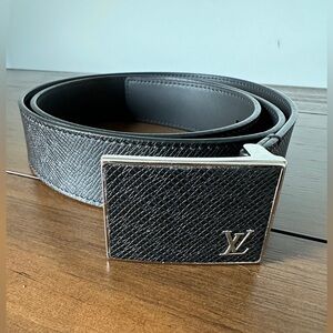 Louis Vuitton men’s black belt